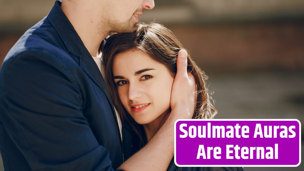 4 Zodiac Duos Whose Soulmate Auras Are Eternal